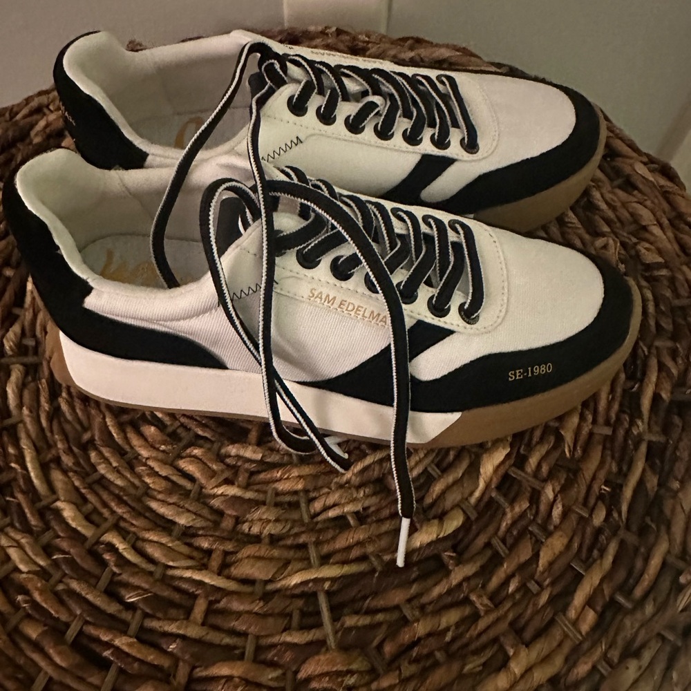 Sam Edelman Black and White Sneakers Classic Design